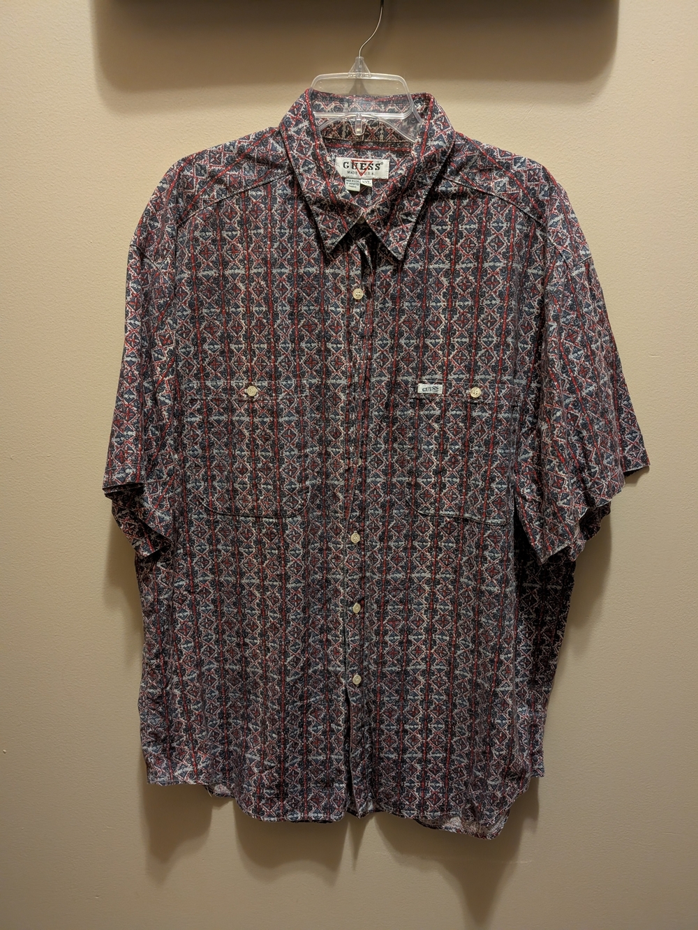 Guess Men's Short Sleeve Button-Down Shirt in Red and Blue Geometric Print